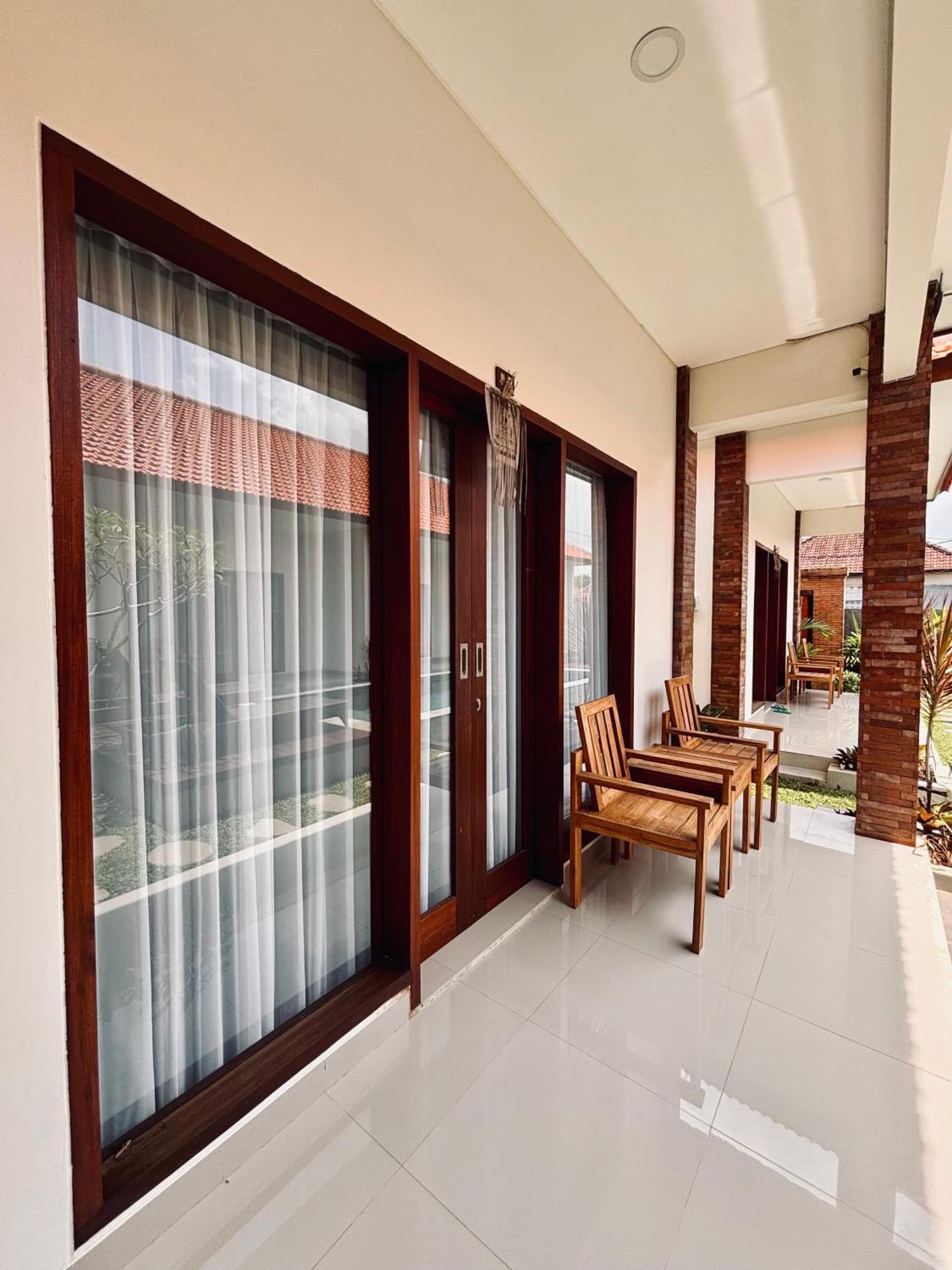 Kampana Homestay Улувату Екстер'єр фото