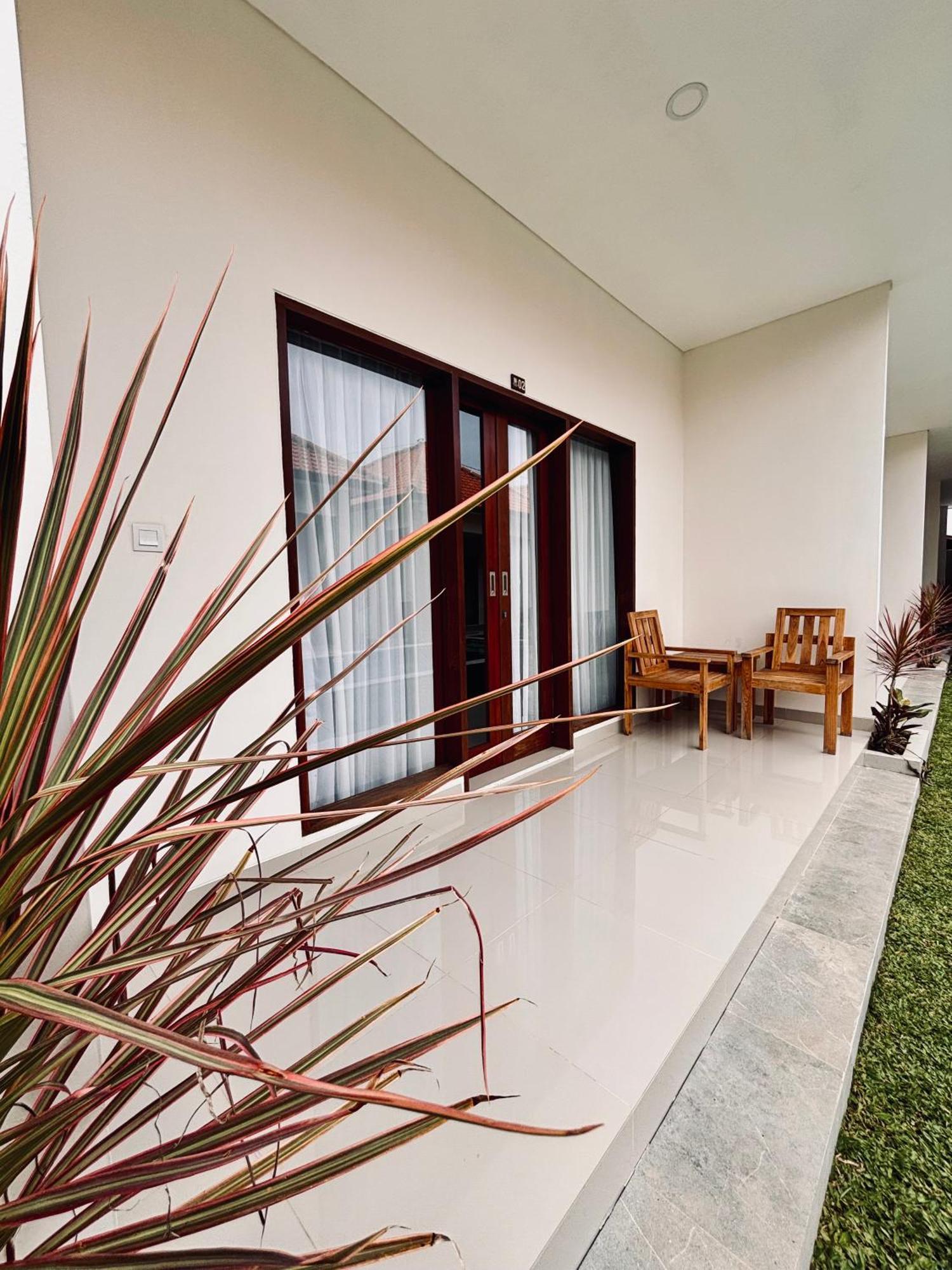 Kampana Homestay Улувату Екстер'єр фото